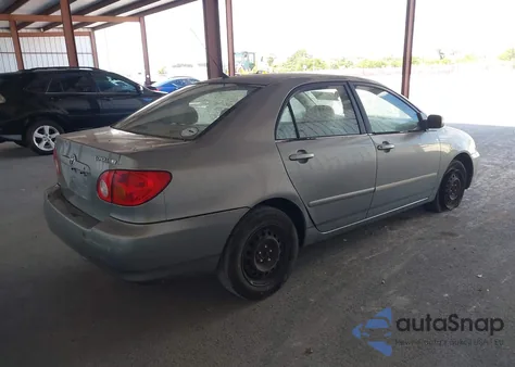 2004 Toyota Corolla Le z USA, uszkodzony, nr VIN 1NXBR32E74Z342127